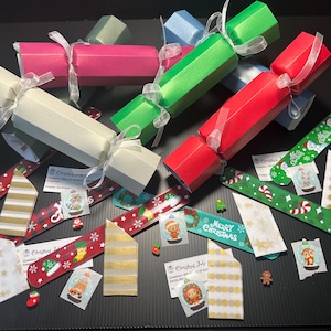 Christmas Crackers -Prefilled set of 6-Multi Colors!