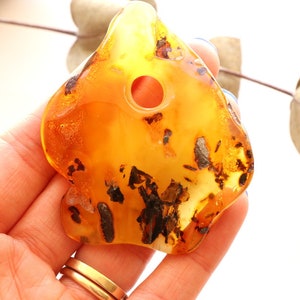 Very large amber Pendant, massive Amber Bead, Antique Amber stone, Amber Jewelry, Butterscotch Amber Stone, Gemstone Pendant, Amber Gift