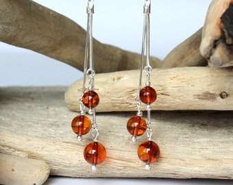 Boucles d’oreilles en ambre à sphère longue, bijoux en ambre, boucles d’oreilles pendantes, ambre baltique naturel, ambre et argent, boucles d’oreilles cognac, boucles d’oreilles longues en or