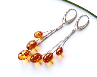 Boucles d’oreilles longues en ambre pendantes au cognac, bijoux en ambre, ambre naturel de la Baltique, bijoux en argent ambré, boucles d’oreilles en cognac, boucles d’oreilles longues en pierres précieuses