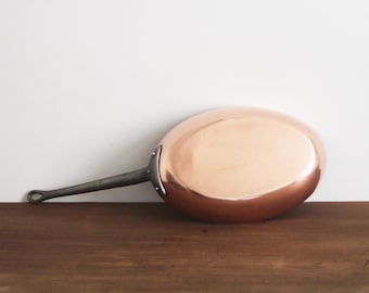 Vintage French Copper Fish Pan: Cast Iron Handle, 32cm Sauté Skillet