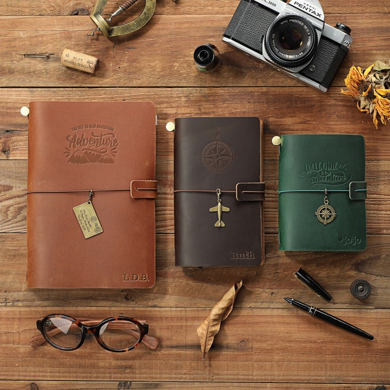 Personalisiertes Lederbuch Personalisierte handgemachte Reise Leder gebunden nachfüllbar Journal Notebook Tagebuch Reisegeschenke Bild 1