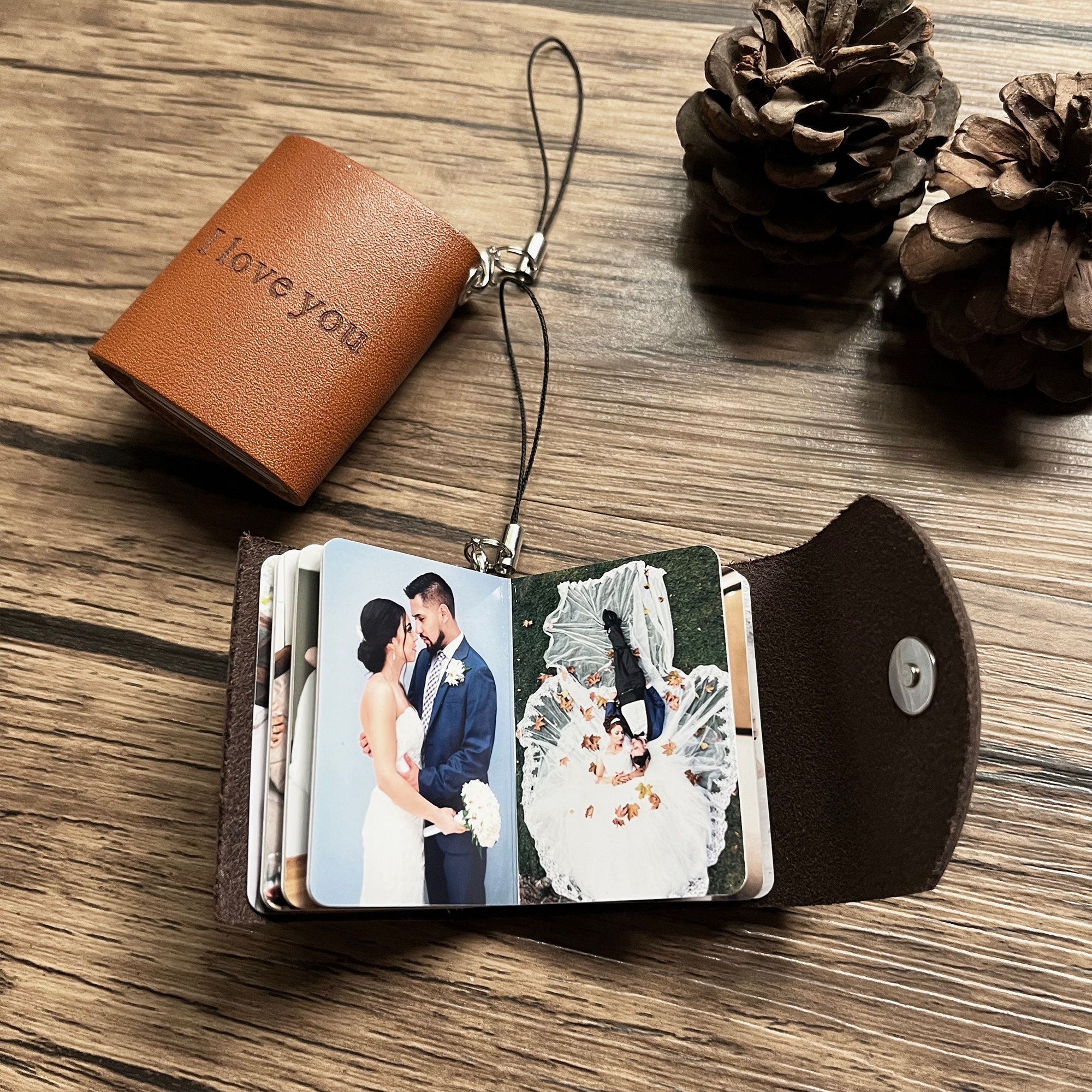 Mini Photo Album Keychain, Personalized Gift, Custom Leather Photo Keychain,  Gift for Boyfriend, Anniversary Gifts, Boyfriend Christmas Gift 