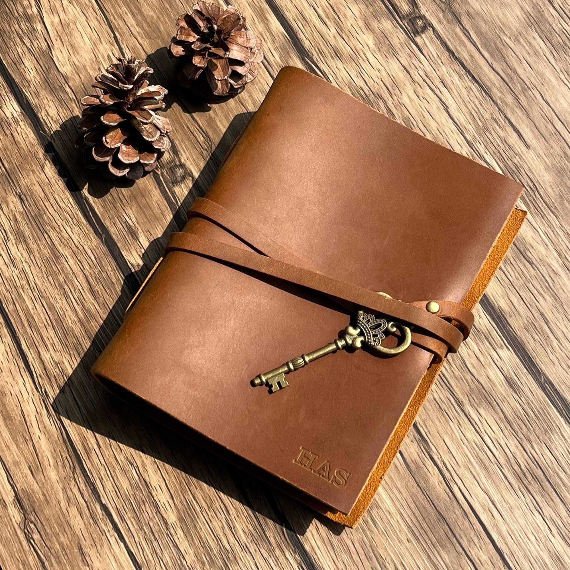 Large Vintage Leather Journal and Sketchbook - 320 Pages - 9 x 12 - Gift Box Included - Handmade Rustic Writing Notebook