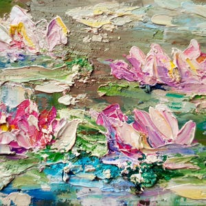 Estanque con nenúfares, pintura original de flores rosas, empastado pesado, pintura al óleo hecha a mano, estudio floral de verano, pintura pequeña