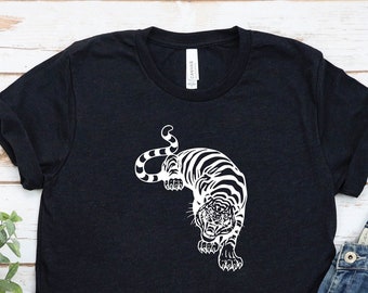 Vintage Tiger Shirt, Wild Cat Shirt, Japanese Tiger, Aesthetic Shirt, Tiger Trendy Clothes, Cute Tiger Shirt,  Tiger Lover Gift, Tiger King