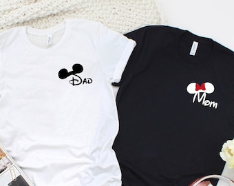 Camiseta personalizable de bolsillo Disney para mamá y papá, camiseta a juego para la familia Disney, Mundo Mágico, regalo para la familia de 2026, camiseta de aventura Disneyworld