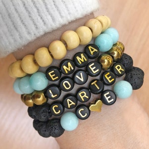 Custom name bracelet with child names Bead name bracelet for mom Family names bracelet