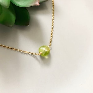 天然ペリドット クリスタル ネックレス グリーン ペリドット ペンダント 18K ゴールド チェーン付き本物のペリドット ネックレス