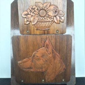 Precioso estante de periódicos Art Nouveau, con una bonita talla de madera de un estante de cartas para perros, decoración, década de 1930, soporte para periódicos, soporte para periódicos, organizador