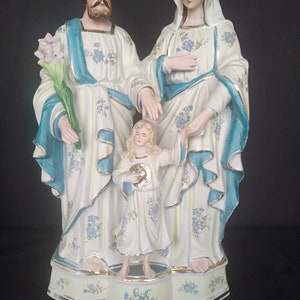 Beautiful porcelain statue of the Holy Family, Mary, Joseph and child Jesus, Catholic, Religious statue, Biscuit porcelain, Beautiful colors