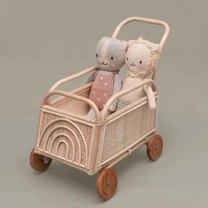 ルナのレインボーライド l ラタン l ラタンベビーカー l ベビーカーのおもちゃ l 赤ちゃんのおもちゃ l 夏のおもちゃ l 女の子のおもちゃ l おもちゃ