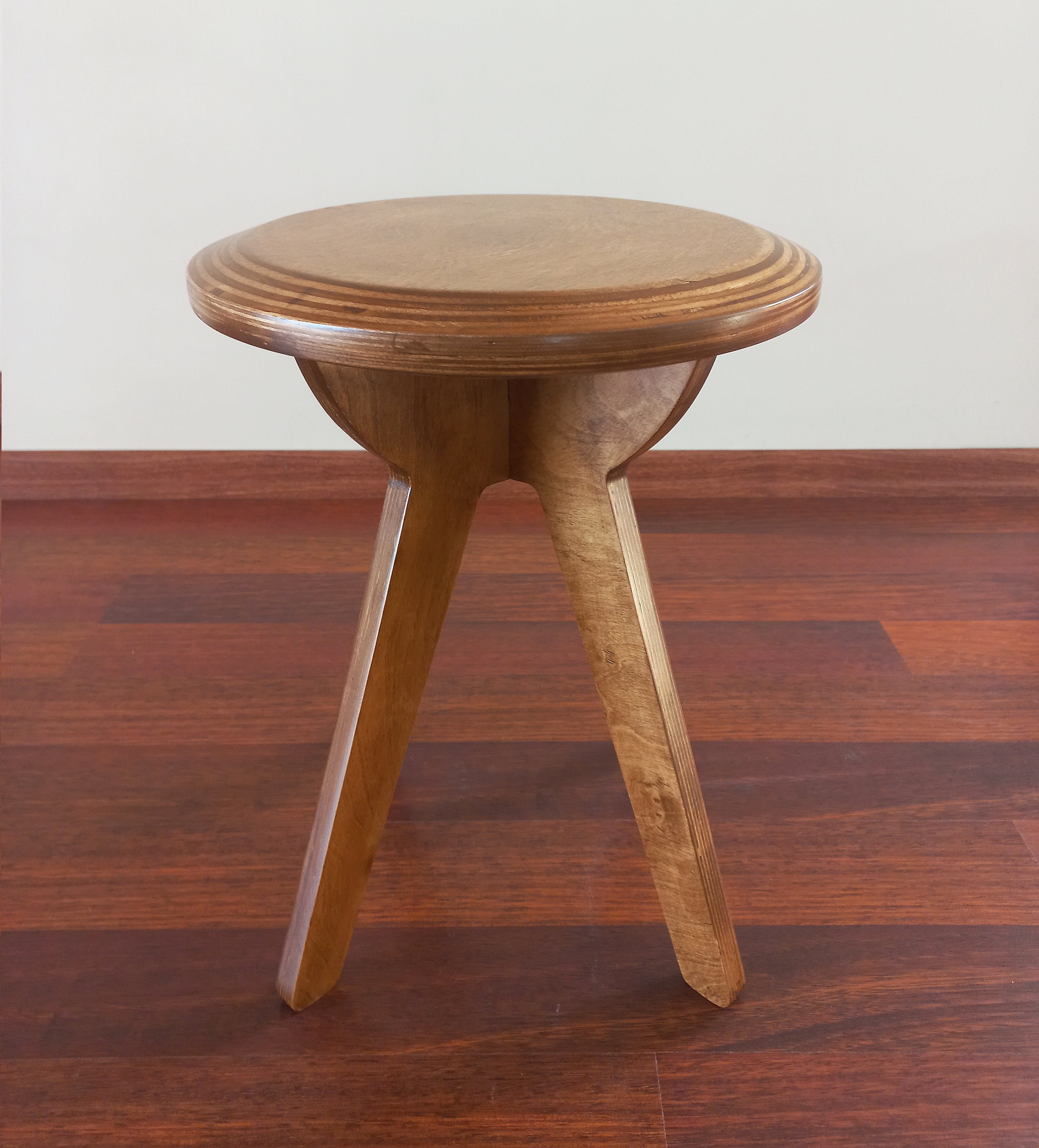 UFO Hocker | Dekor Beistelltisch | Holzhocker | Holz Pflanzenseife