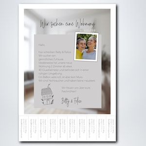 Può includere: Un biglietto scritto a mano in cui si cerca un appartamento di 2 camere da letto in un quartiere tranquillo. Il biglietto include i dati di contatto di Betty & Felice, che cercano una casa con balcone e non fumano.