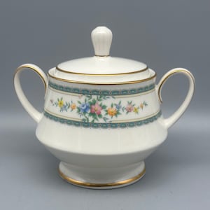 Noritake Amenity 7228 Sugar Bowl with Lid Discontinued Vintage