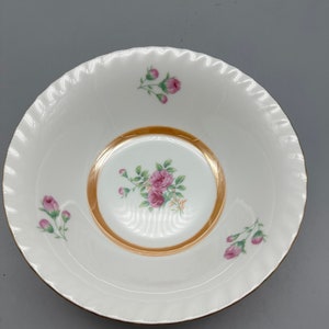 Lusterware Vegetable Bowl by Yamatsu Japan Gold Trim
