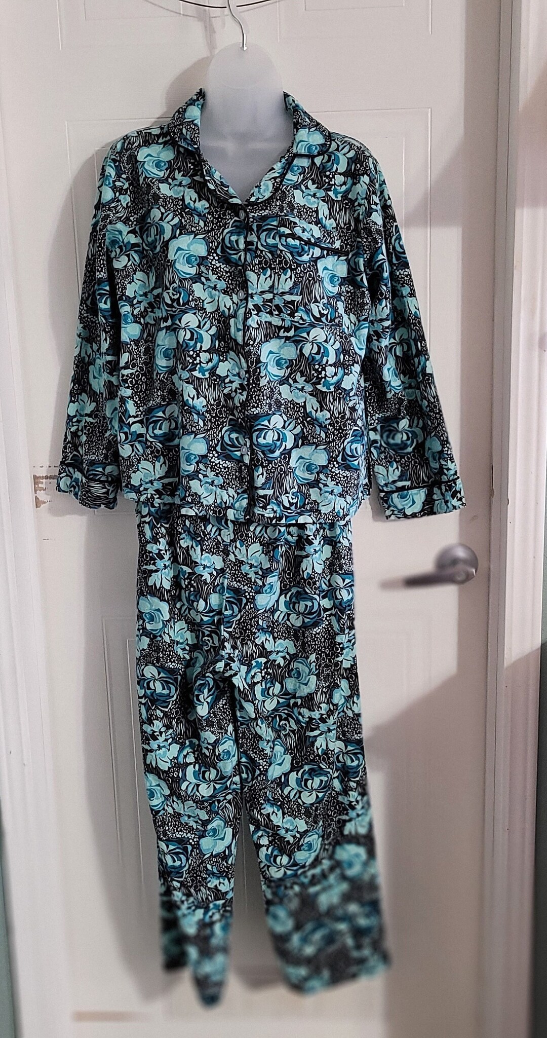 Women's Pajamas 2 Piece by Cozee Corner Size Medium Etsy