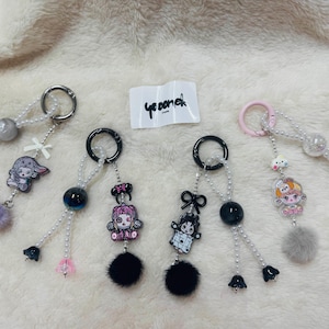 skullpanda simple handmade keychain/phone charm
