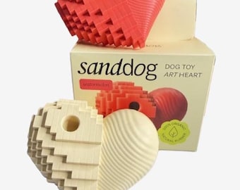 Sanddog Heart Art Interactive Dog Chew Toy