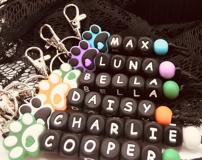 Personalized Paw Print Keychain – Custom Pet Name Keepsake