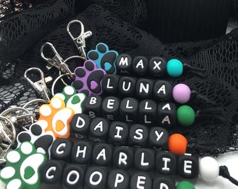 Personalized Paw Print Keychain with Your Pet's Name – Custom Pet Lover Gift