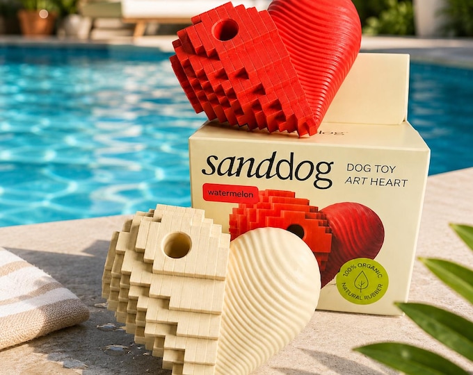 Sanddog Heart Art Interactive Dog Chew Toy