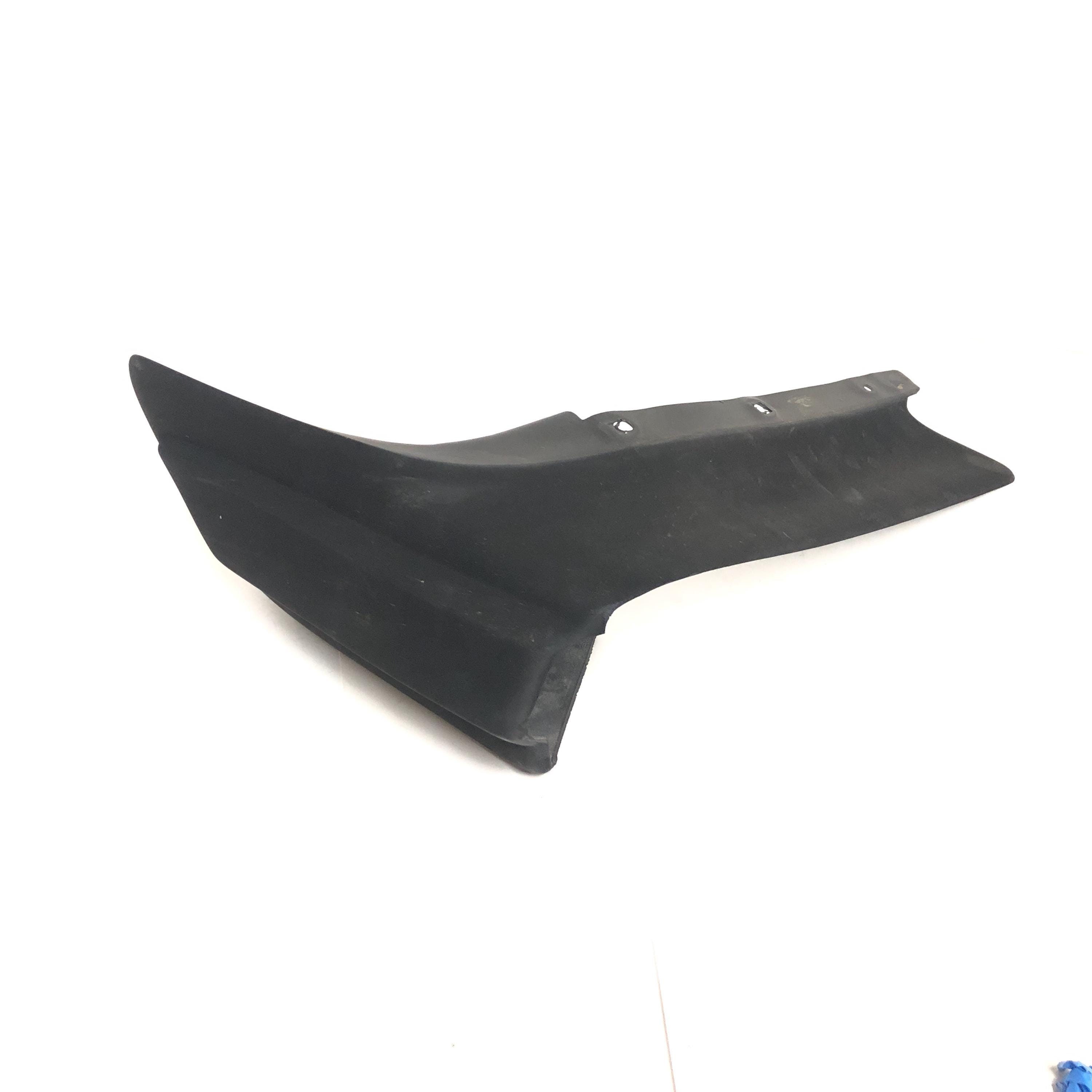 Mercedes W123 bumperrubber voor en achter Goed gebruikt - 230, 240D, 240TD, 280E, 280CE, 300D, 300CD, 300TD.