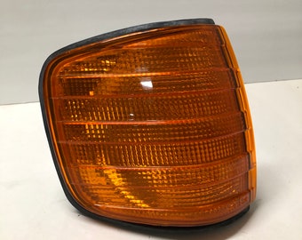 Mercedes W126 Blinker Beifahrerseite, gut gebraucht.
