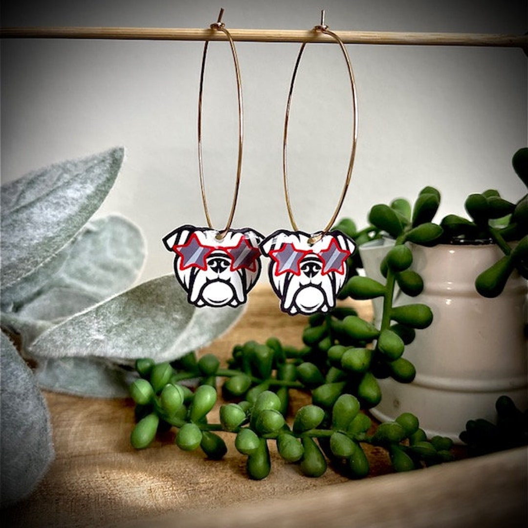 Metal And Pearls Dangle Earrings On
