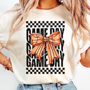 BASKETBALL Shirt, Game Day Tshirt, Comfort Colors, Black Letter, Coquette Bow, Basketball Fan Tee, Sports Mom Gift, Retro Girly Team T-Shirt