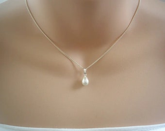 Simple Dainty Teardrop Pearl Necklace for Women Girls Brides Bridesmaids