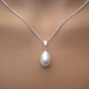 Simply Elegant Teardrop Pearl Necklace on Silver or Gold plated chain, Handmade Tear Drop Pearl Pendant Necklace for Women Brides Bridesmaid