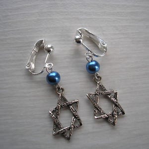 Silver Star of David Earrings, Jewish Star Earrings, Choose Pearl Colour and Hooks Hoops Studs or Clip on fitting