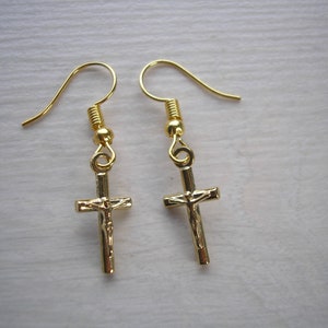 Crucifix Earrings, Dainty Gold Jesus on the Cross Crucifix Earrings for Women Girls Church