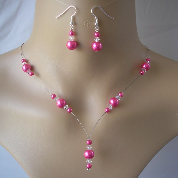 Parure de bijoux avec collier de perles rose fuchsia et pendants d'oreilles pendantes pour mariées demoiselles d'honneur mariages
