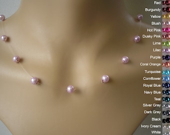 Collier de perles flottantes avec finition or rose
