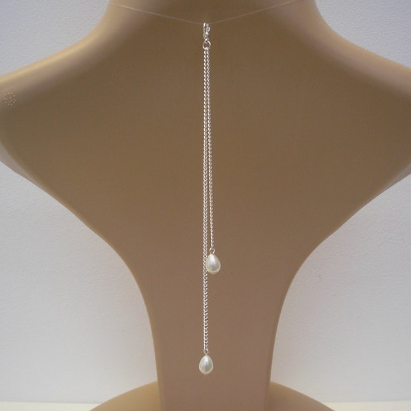 Zierliche Teardrop Pearl Backdrop Befestigung für eine Halskette, Braut Backdrop für Kleid mit niedrigem Rücken oder rückenfreies Kleid