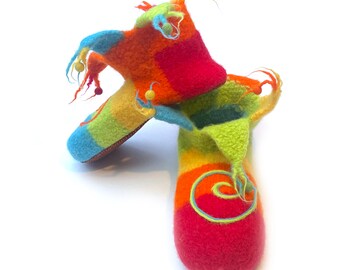 Gemütliche und warme Filz-Hausschuhe / Boots / Pantoffeln mit Ledersohle für Damen Gr. 40, Model Harlekin