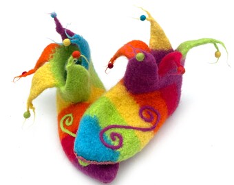 Gemütliche und warme Filz-Hausschuhe mit Ledersohlen für Damen Gr. 37 mit Ledersohlen, Model "Bunte Hexe"