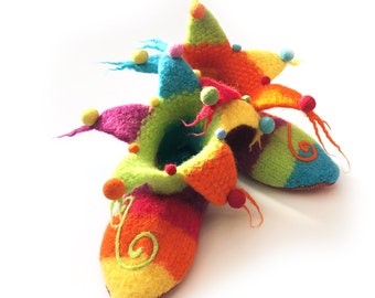 Gemütliche und warme Filz-Hausschuhe mit Ledersohlen für Damen Gr. 39 mit Ledersohlen, Model "Bunte Hexe"