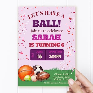 Mädchen-Sport-Geburtstagseinladung Lassen Sie uns ein Ball-Thema haben einladen bearbeitbare Basketball-Fußball-Baseball-Party-Karte Mädchen-Sportthemaeinladung