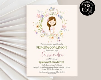 May include: A white card with a floral wreath surrounding a cartoon girl in a white dress. The text reads "Acompáñanos a celebrar la PRIMERA COMUNIÓN de nuestra hija Cassandra 21/Mayo/12.30 Iglesia de San Martín Calle Buenavista s/n Murcia Después lo celebraremos en el Restaurante La Lola. Avda. del Mediterráneo 76. Confirmar asistencia antes del so de abril: 000-000-0000"