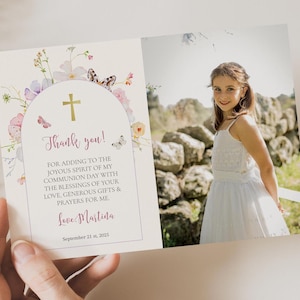 Tarjeta de agradecimiento de comunión editable, tarjeta de agradecimiento con foto de comunión floral para niña, plantilla de nota de agradecimiento religiosa con mariposas ICFC-2