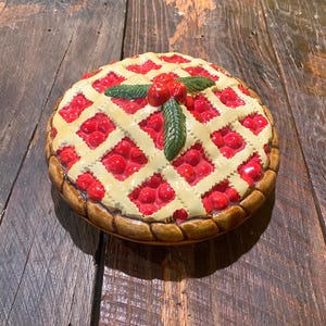 Vintage Ceramic Cherry Pie Lidded Pie Plate Pie Keeper Pie Dish- 11 Inches