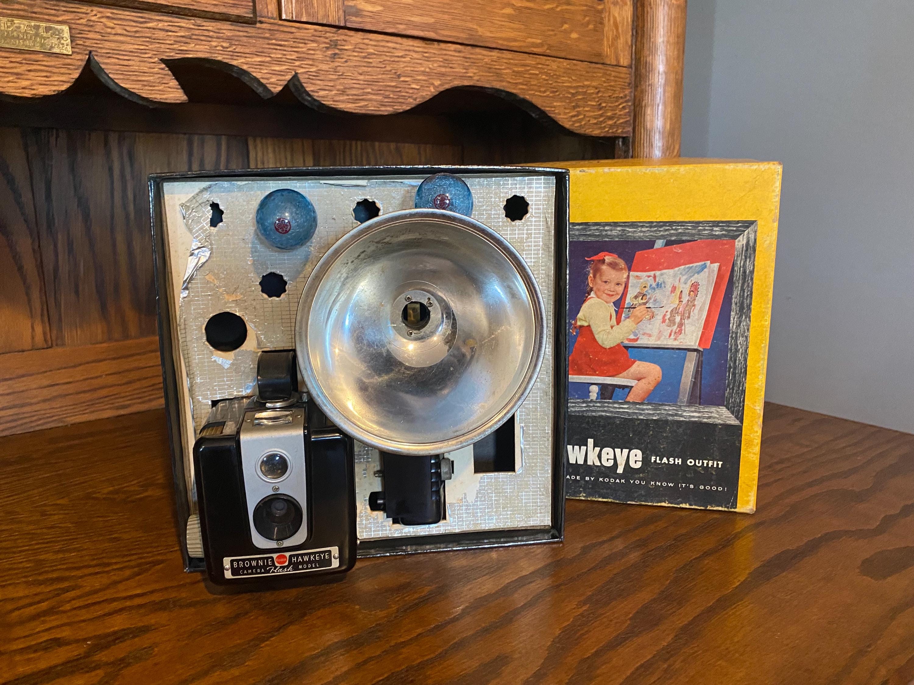 Vintage Kodak Brownie Hawkeye Flash Outfit Camera With Original