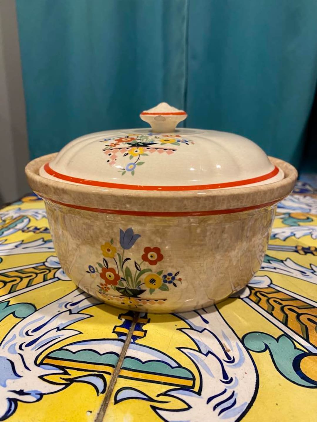 Rare Find-- Vintage 1930s-1940s Crown Ovenware Covered Casserole