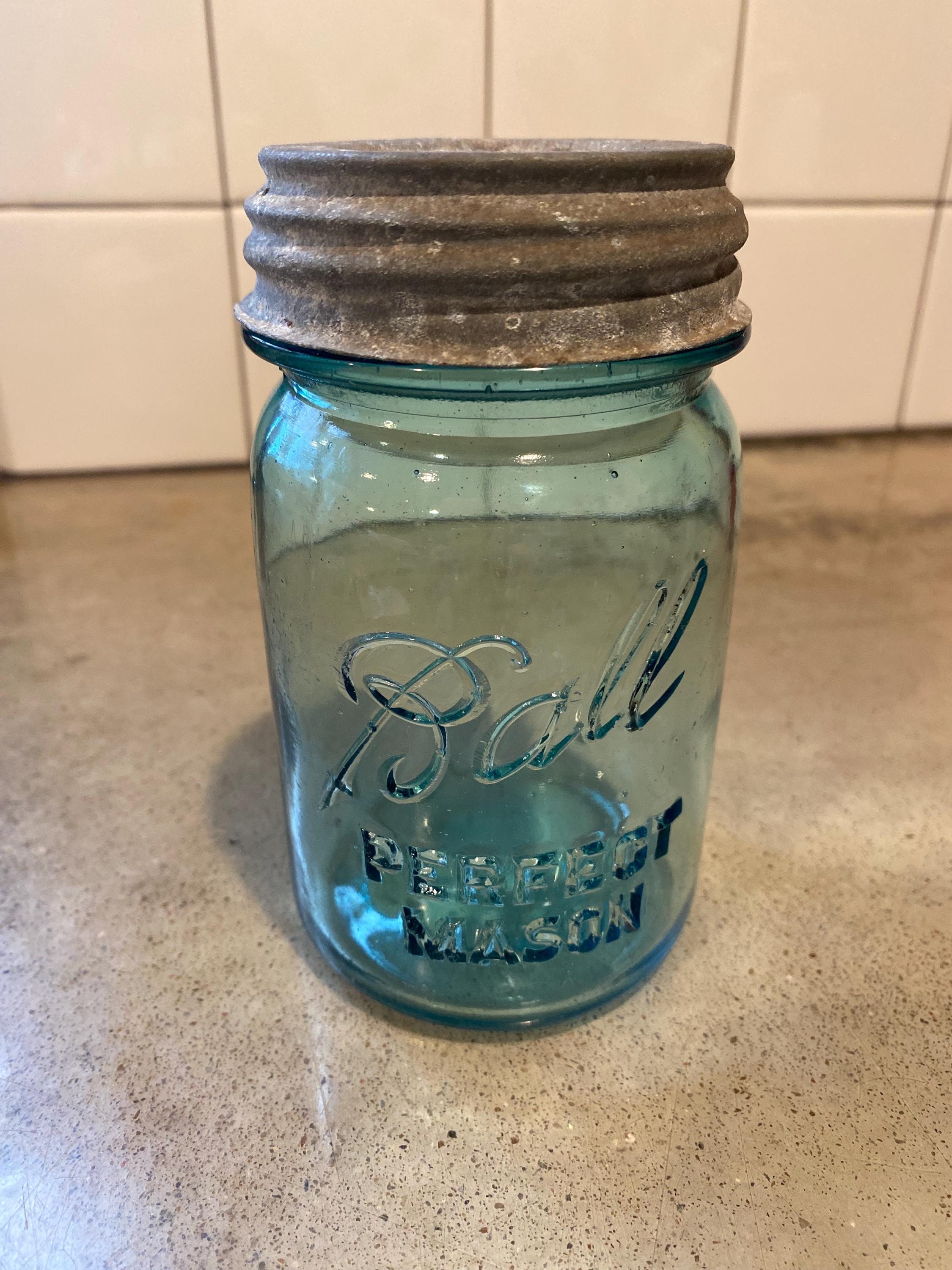 Vintage 1923-1933 Blue Ball Perfect Mason Pint Jar With Zinc and