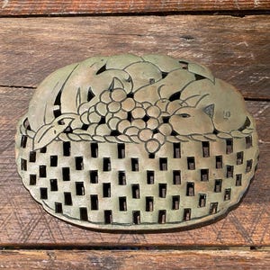 Vintage Copper Plated Cast Iron Fruit Basket Trivet Wall Decor- 9 x 7"