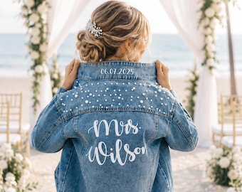 Mrs Jacket, Wedding Denim jacket with pearls, Wedding gift, Custom Bride Jean jacket, Personalized Denim jacket, Bridal gift