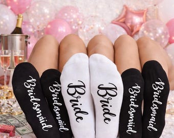 Partner-Socken für Partys, Junggesellinnenabschiedsgeschenke, personalisierte Socken, personalisierte Socken für Brautjungfern, Pyjamaparty-Geschenke, Geschenk für Brautjungfern – Herbst